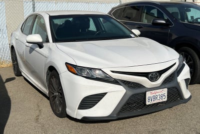 2020 Toyota Camry SE