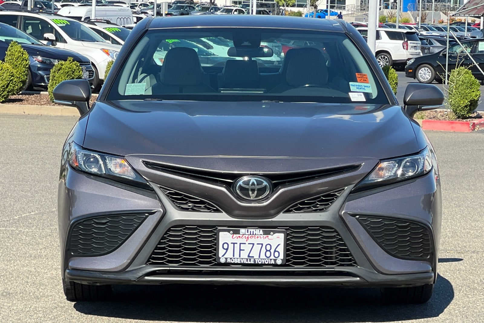 2022 Toyota Camry SE