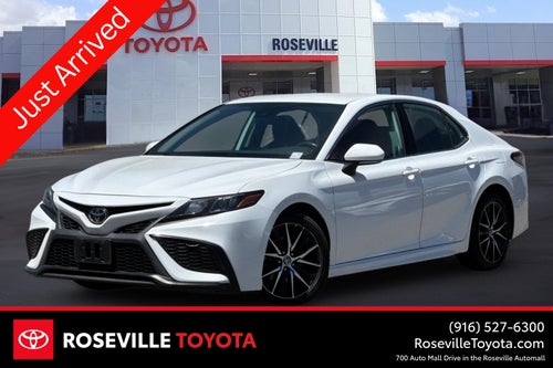 2022 Toyota Camry SE