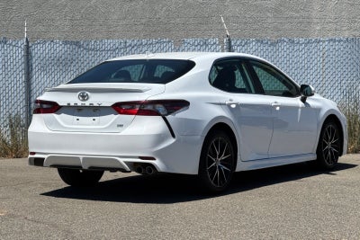 2022 Toyota Camry SE
