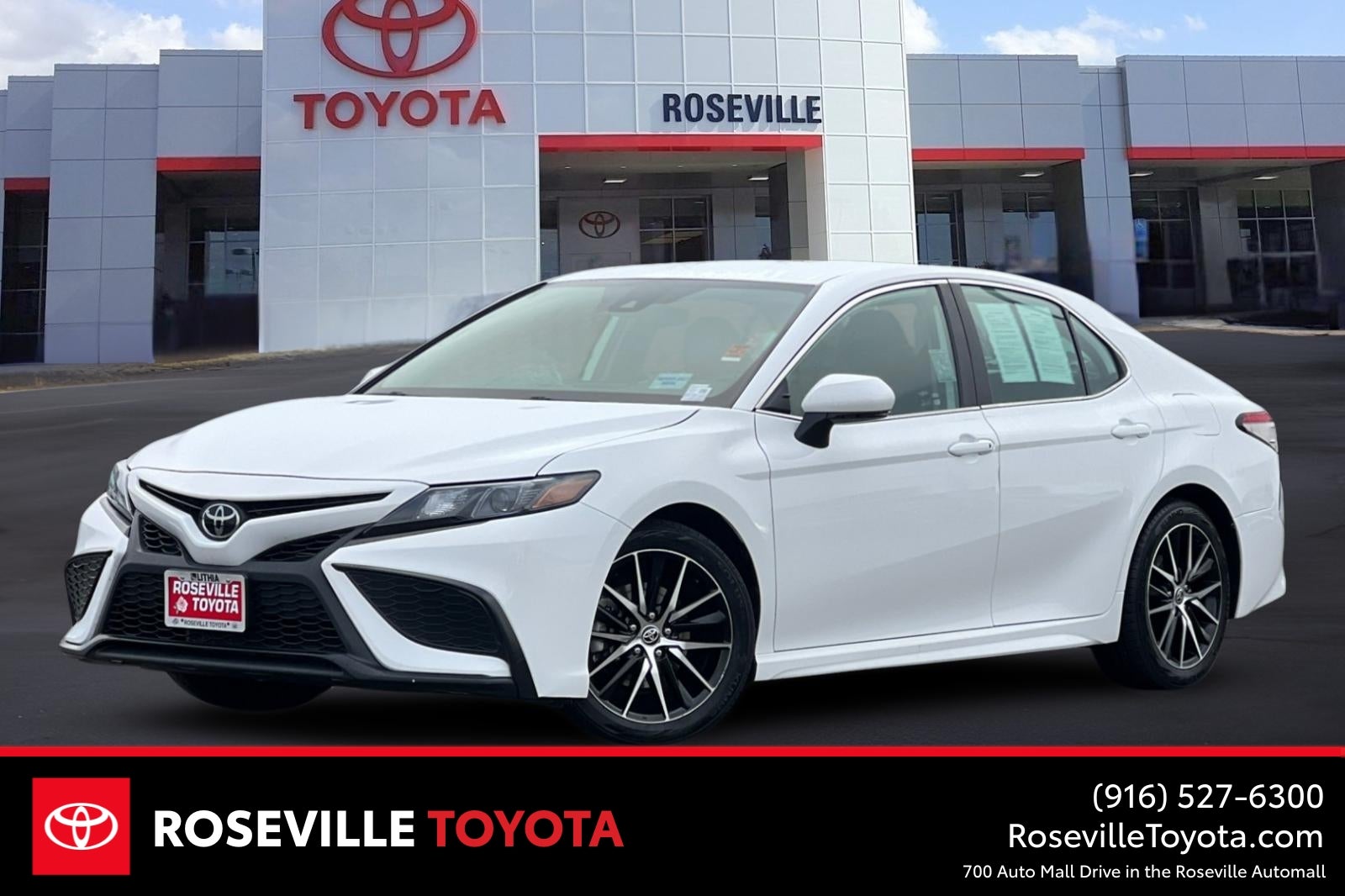 2024 Toyota Camry SE