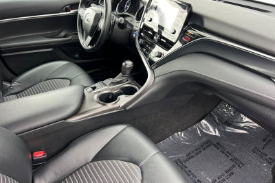 2023 Toyota Camry Hybrid SE Nightshade