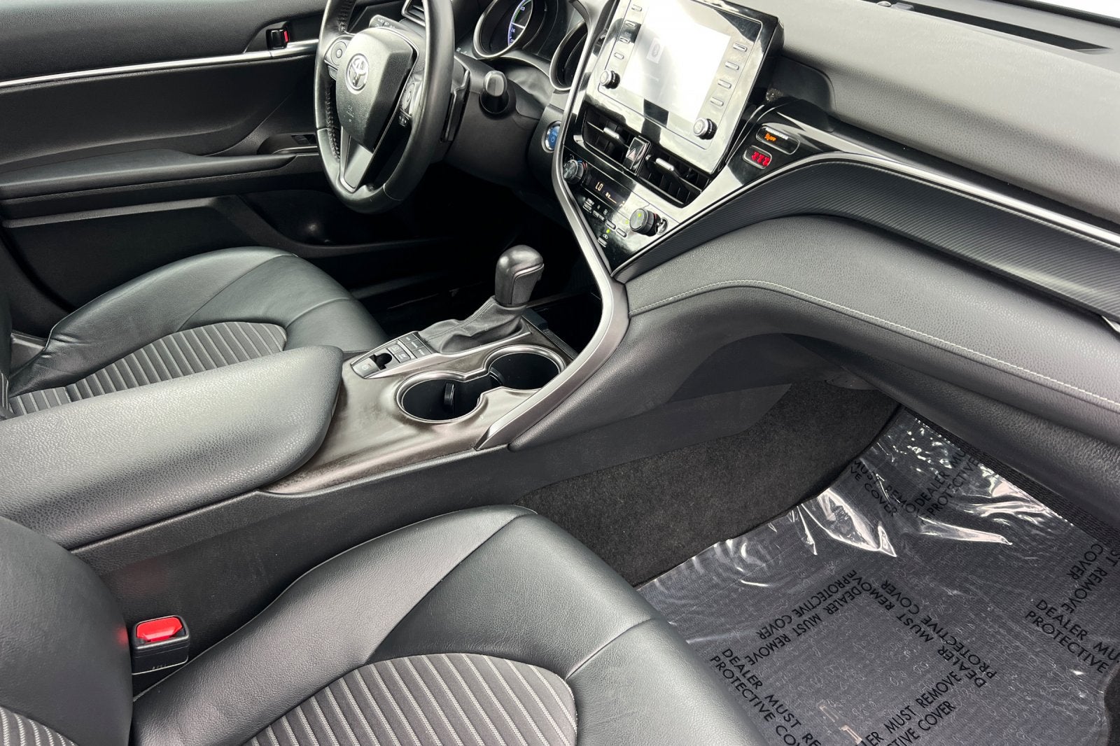 2023 Toyota Camry Hybrid SE Nightshade