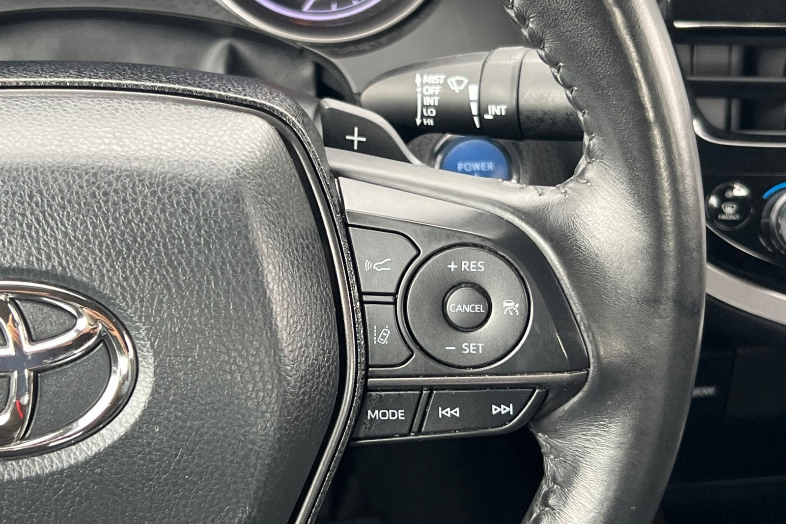2023 Toyota Camry Hybrid SE Nightshade