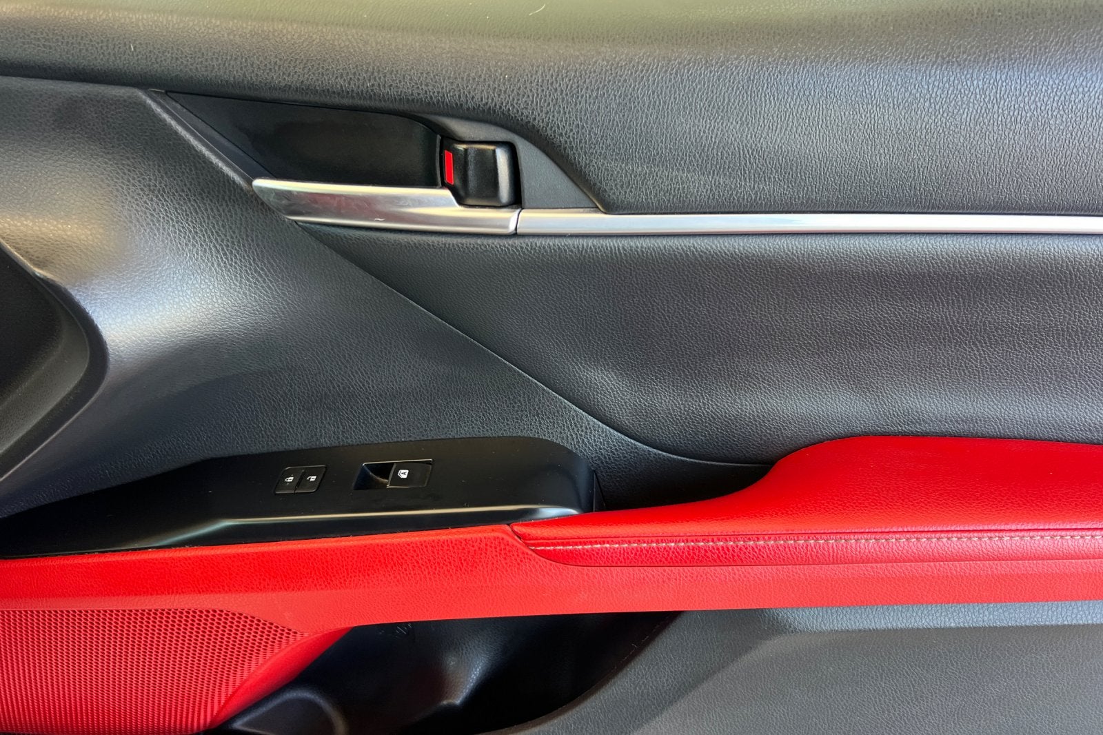 2020 Toyota Camry XSE V6