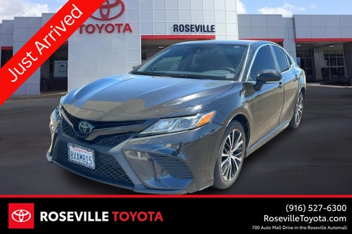 2020 Toyota Camry SE