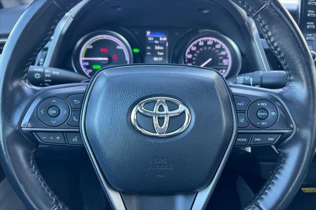 2022 Toyota Camry Hybrid SE