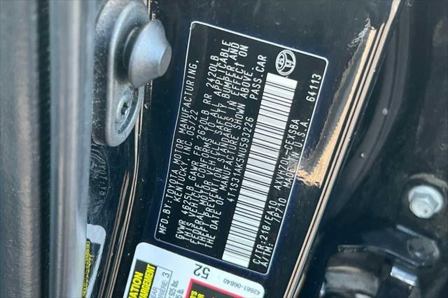 2022 Toyota Camry Hybrid SE