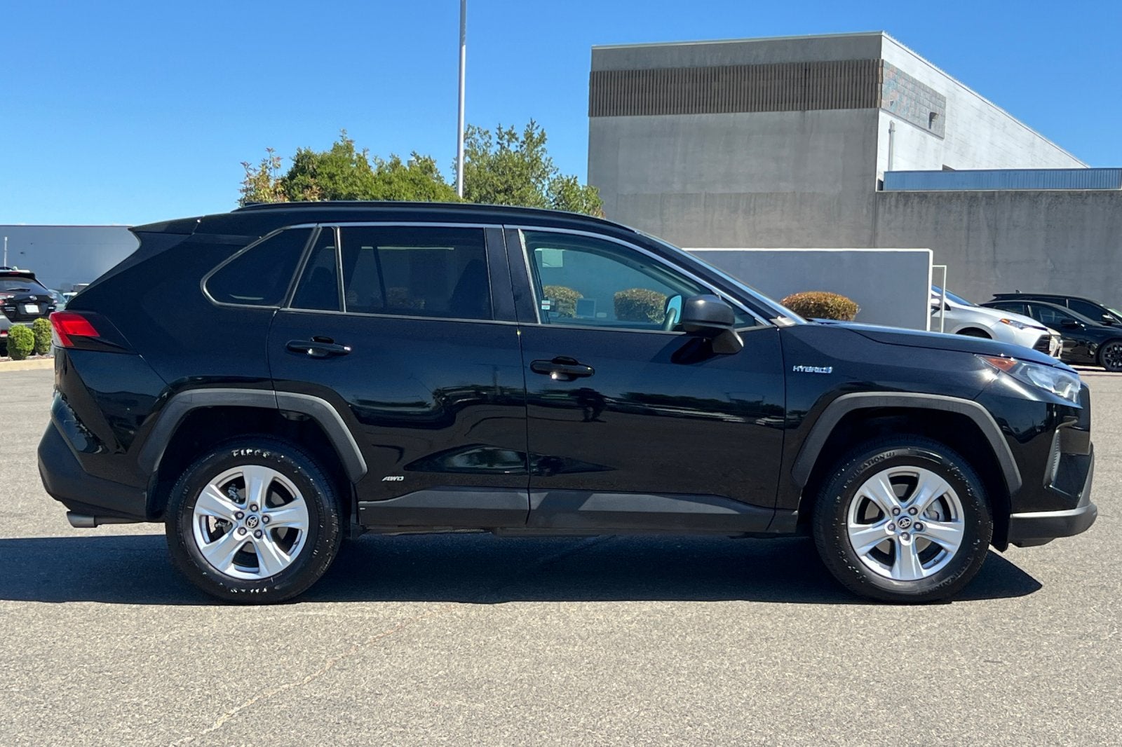 2021 Toyota RAV4 Hybrid LE