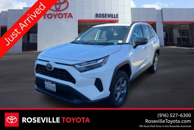 2025 Toyota RAV4 Hybrid LE