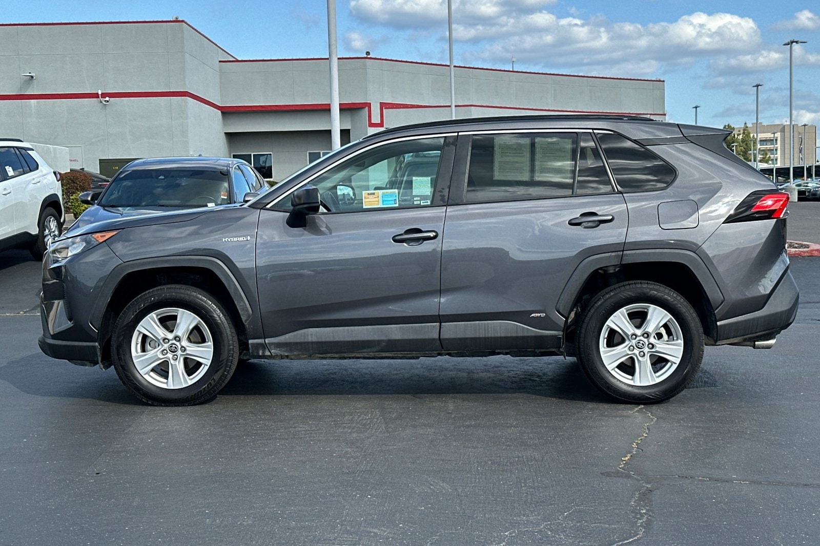 2021 Toyota RAV4 Hybrid LE