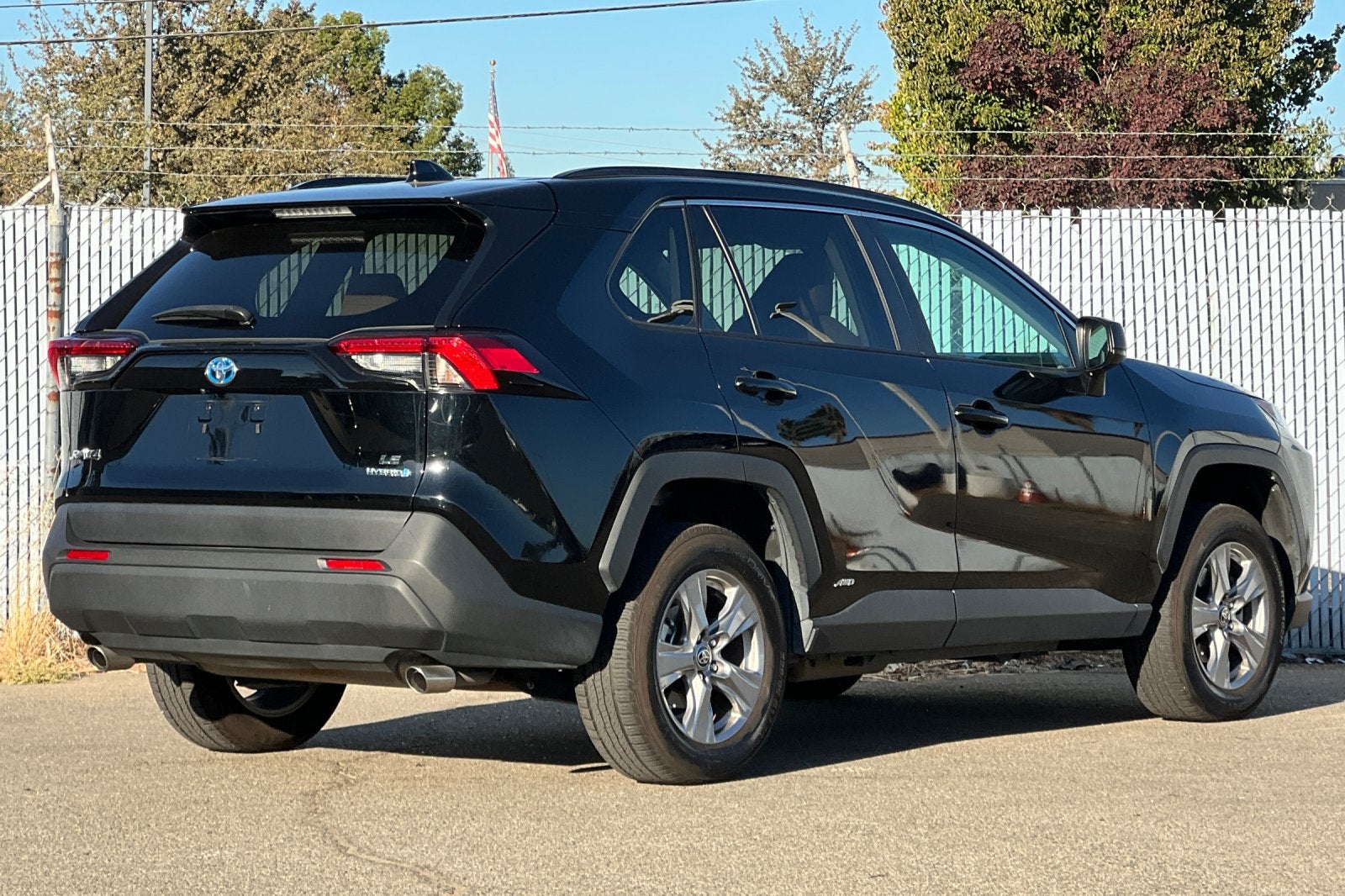 2023 Toyota RAV4 Hybrid LE