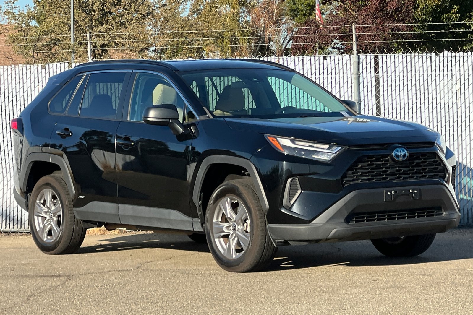 2023 Toyota RAV4 Hybrid LE