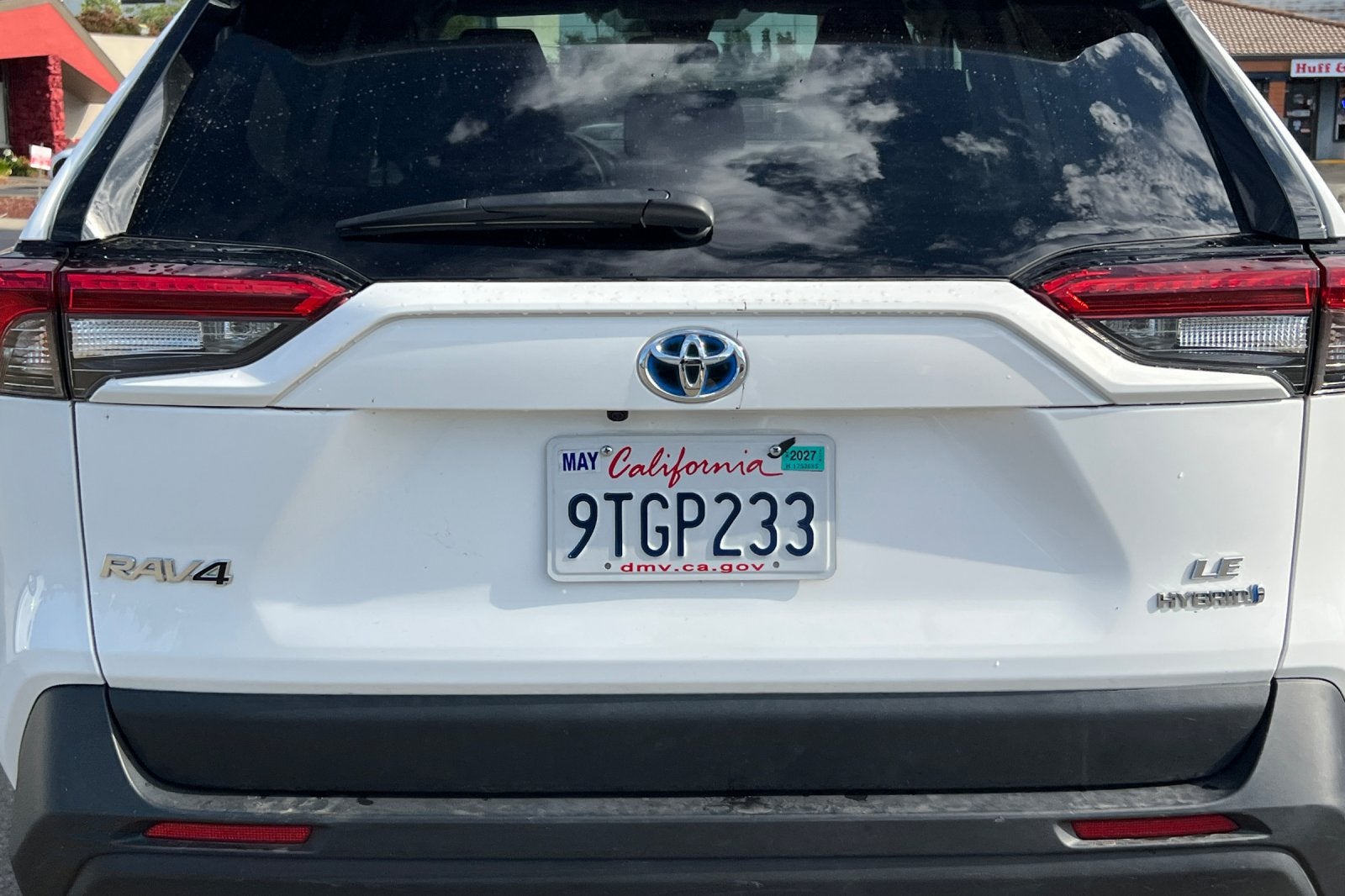 2022 Toyota RAV4 Hybrid LE