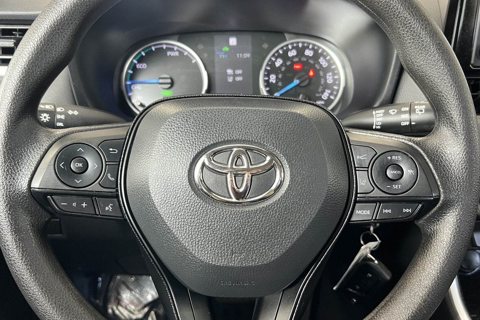 2022 Toyota RAV4 Hybrid LE
