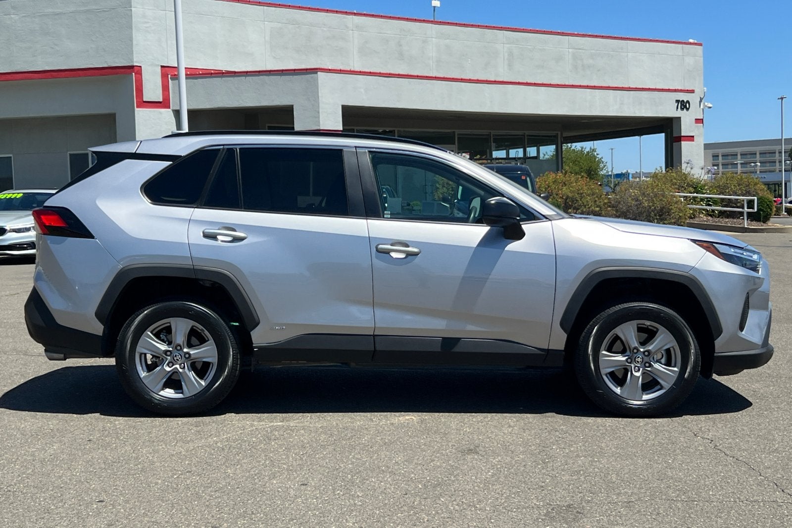 2024 Toyota RAV4 Hybrid LE