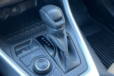 2023 Toyota RAV4 Hybrid LE