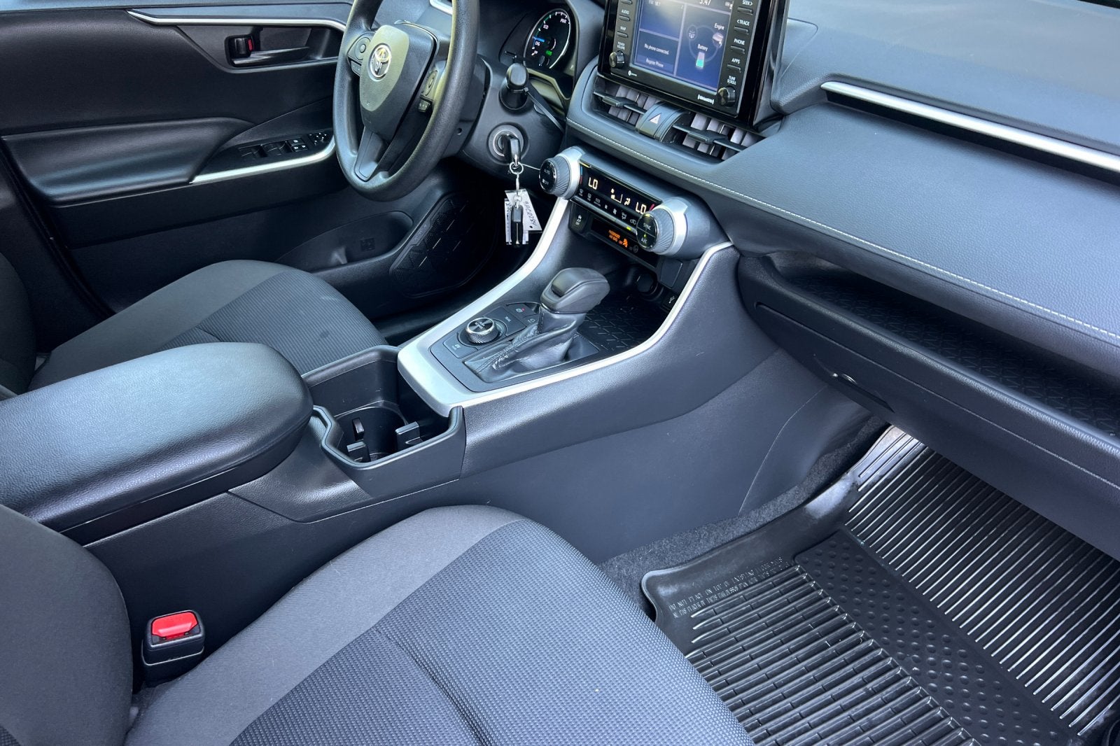 2022 Toyota RAV4 Hybrid LE