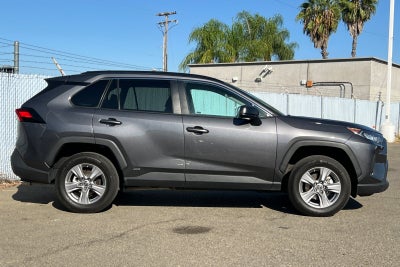 2022 Toyota RAV4 Hybrid LE