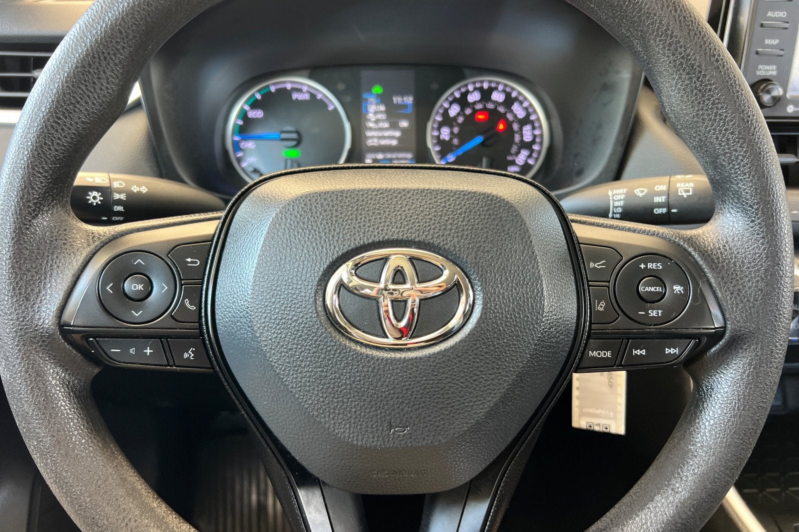 2022 Toyota RAV4 Hybrid LE