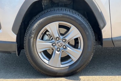 2022 Toyota RAV4 Hybrid LE