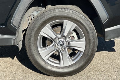 2024 Toyota RAV4 Hybrid LE
