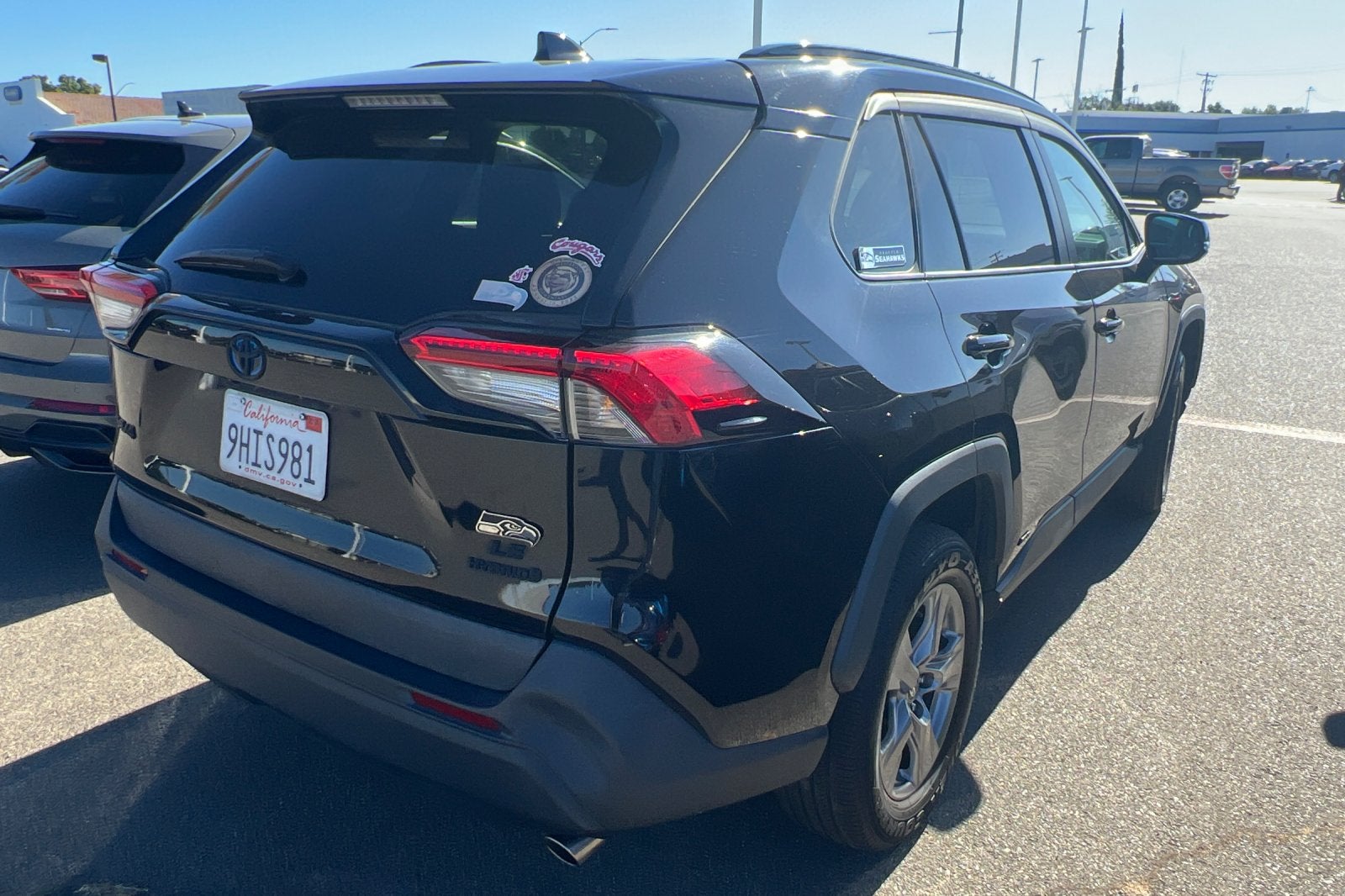 2022 Toyota RAV4 Hybrid LE