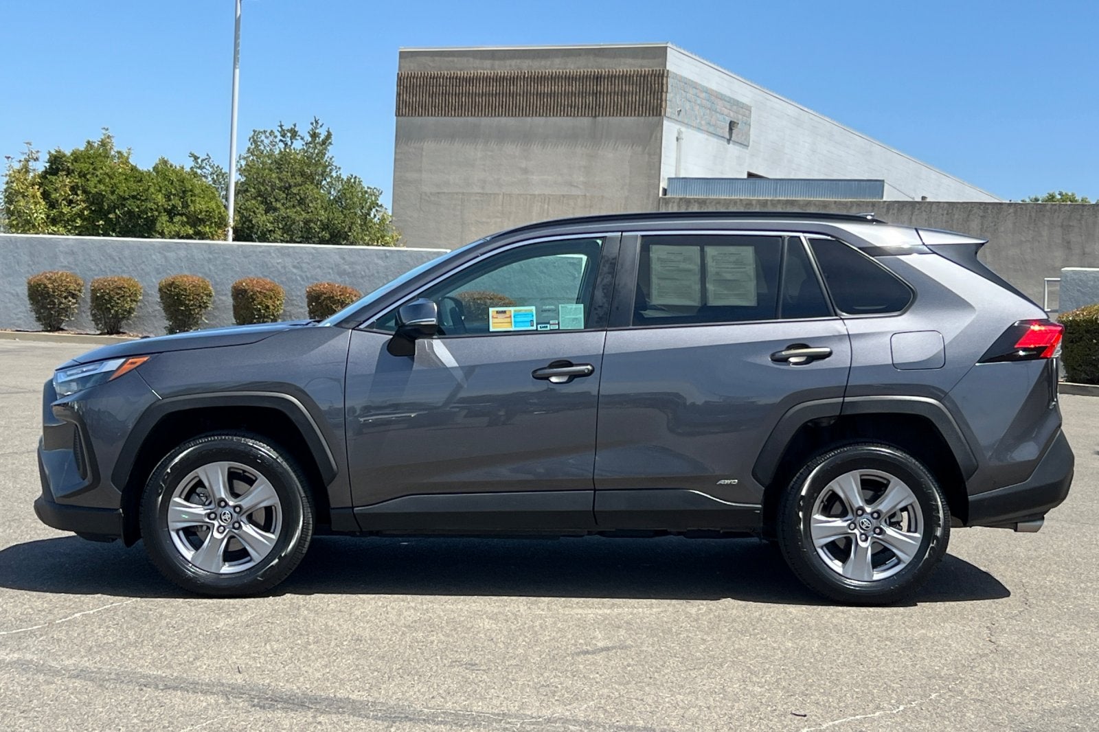 2024 Toyota RAV4 Hybrid LE