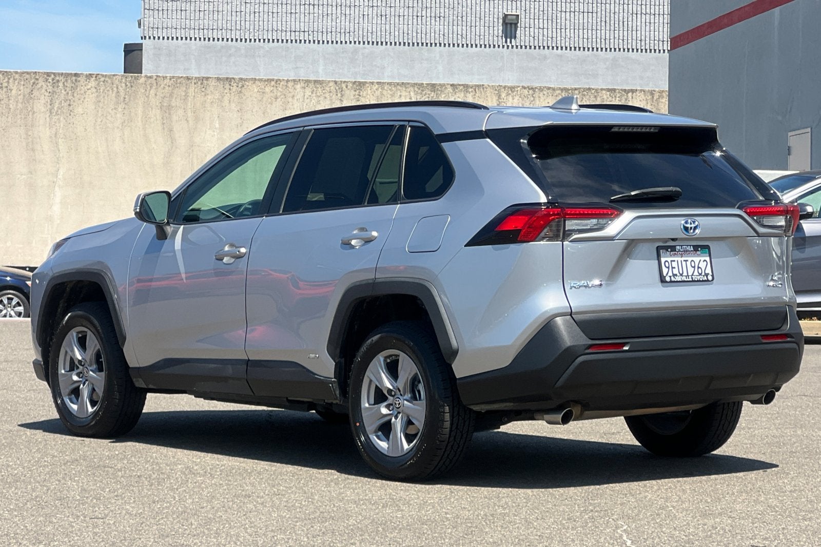 2023 Toyota RAV4 Hybrid LE