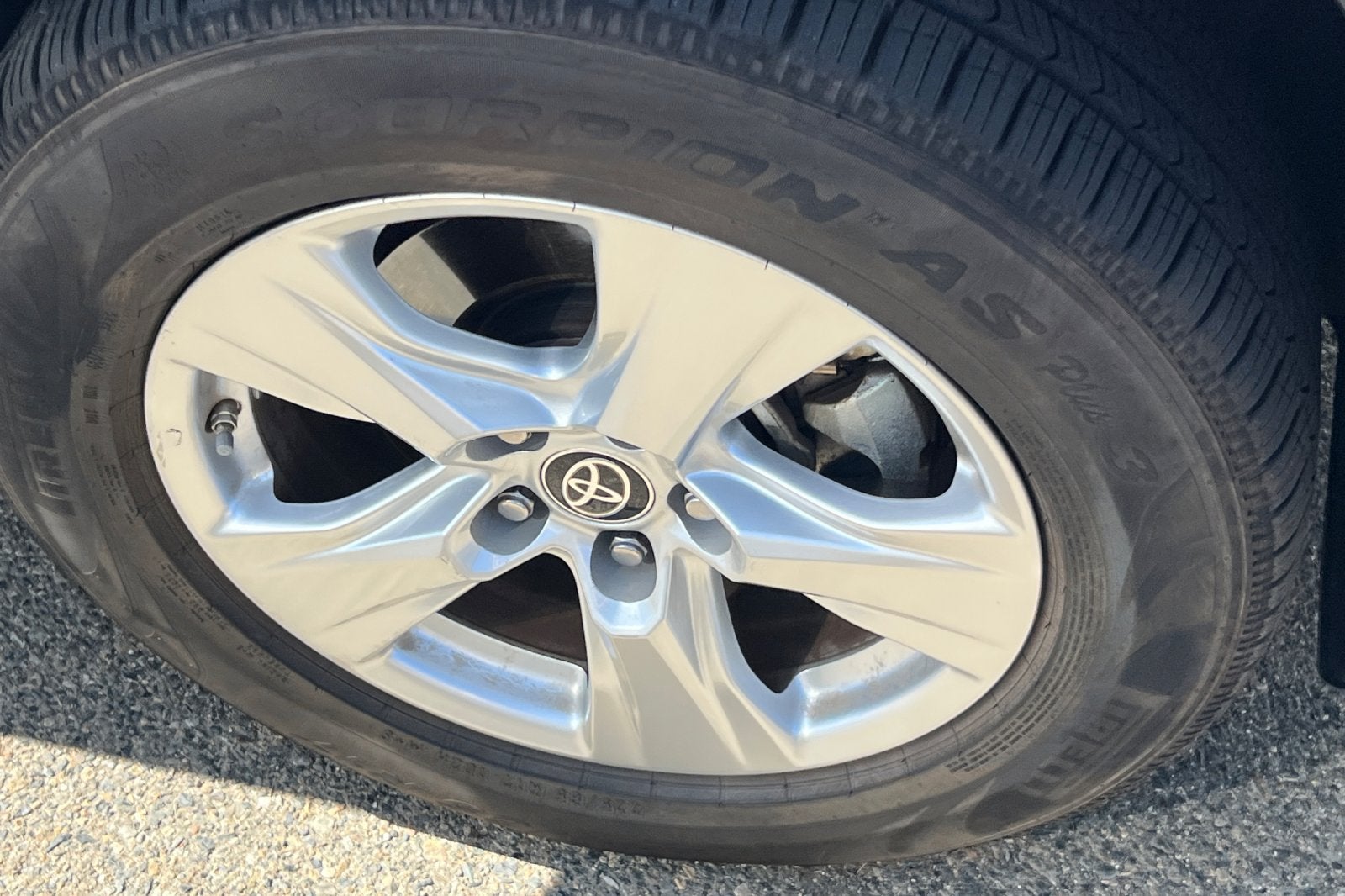 2021 Toyota RAV4 Hybrid LE