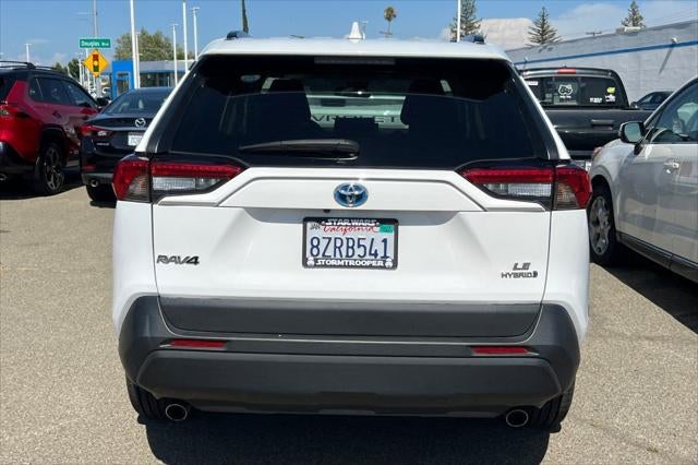 2021 Toyota RAV4 Hybrid LE