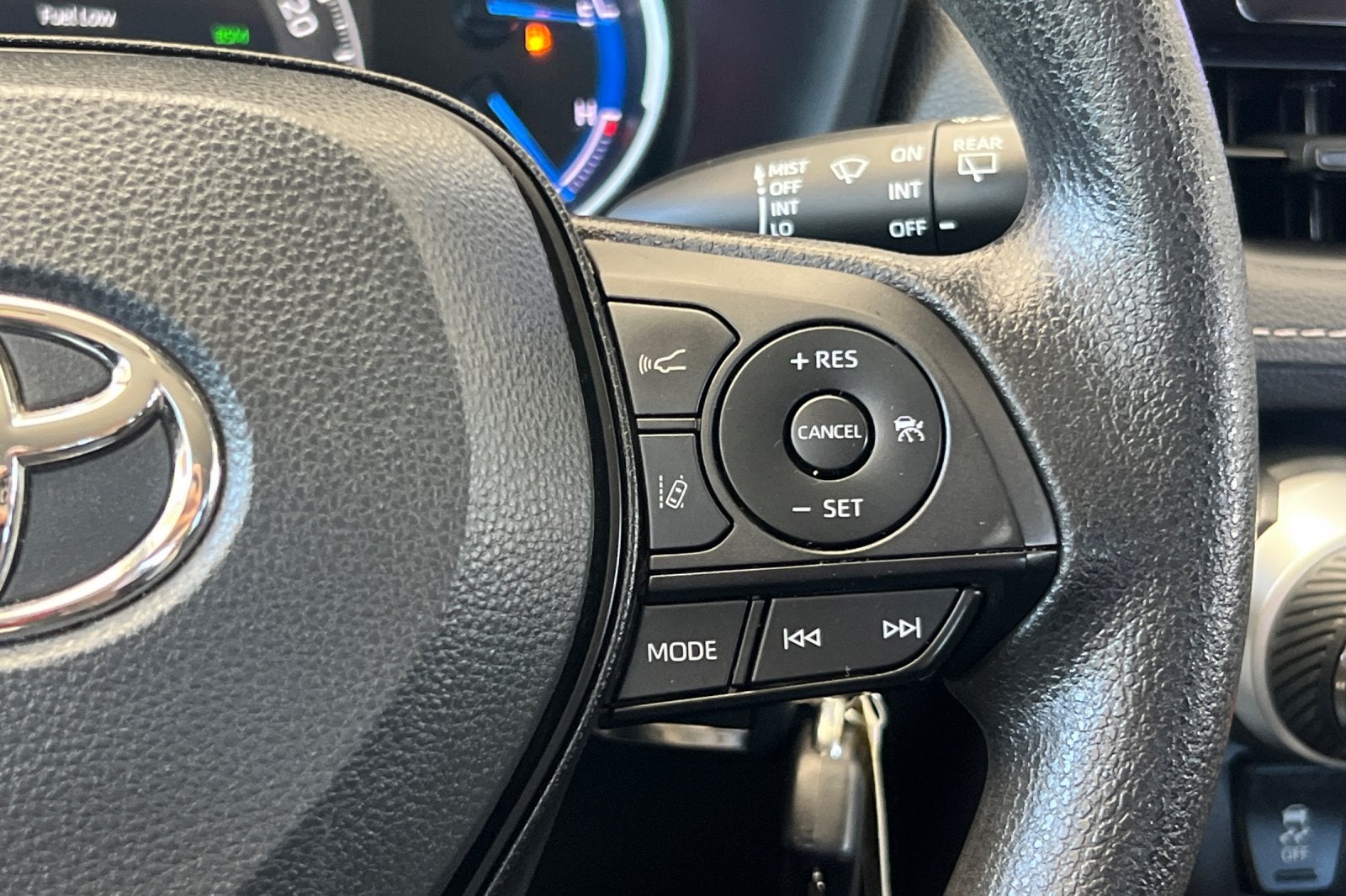 2023 Toyota RAV4 Hybrid LE