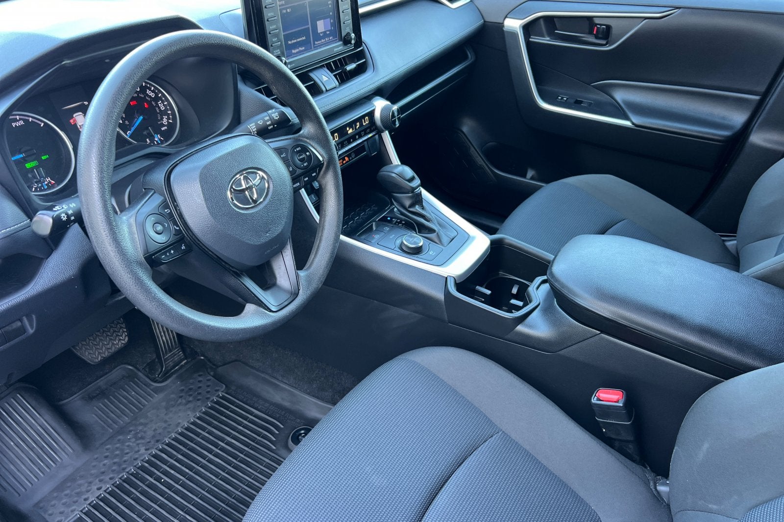 2022 Toyota RAV4 Hybrid LE