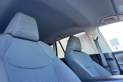 2022 Toyota RAV4 Hybrid LE