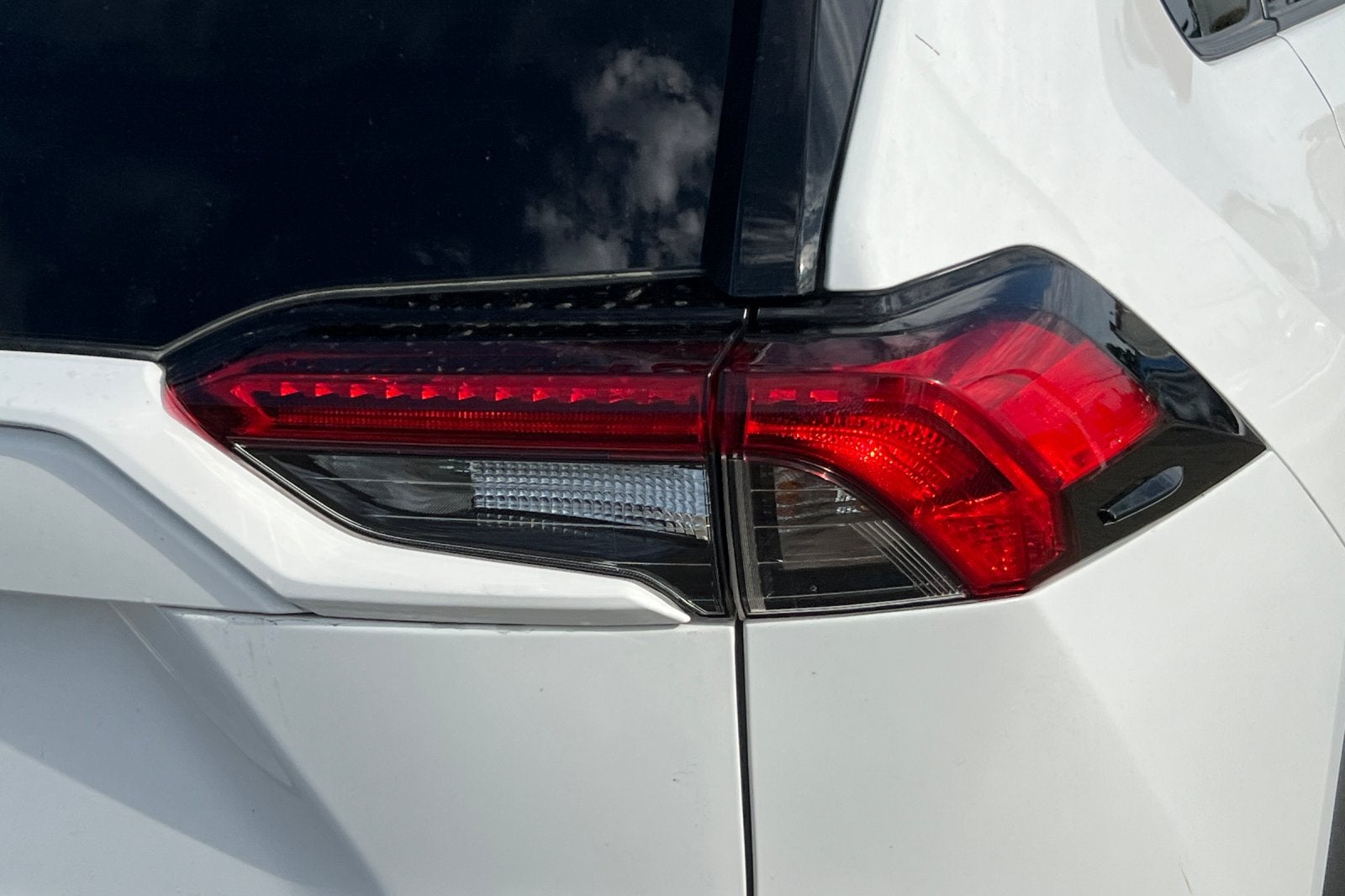 2023 Toyota RAV4 Hybrid LE