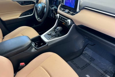 2023 Toyota RAV4 Hybrid LE