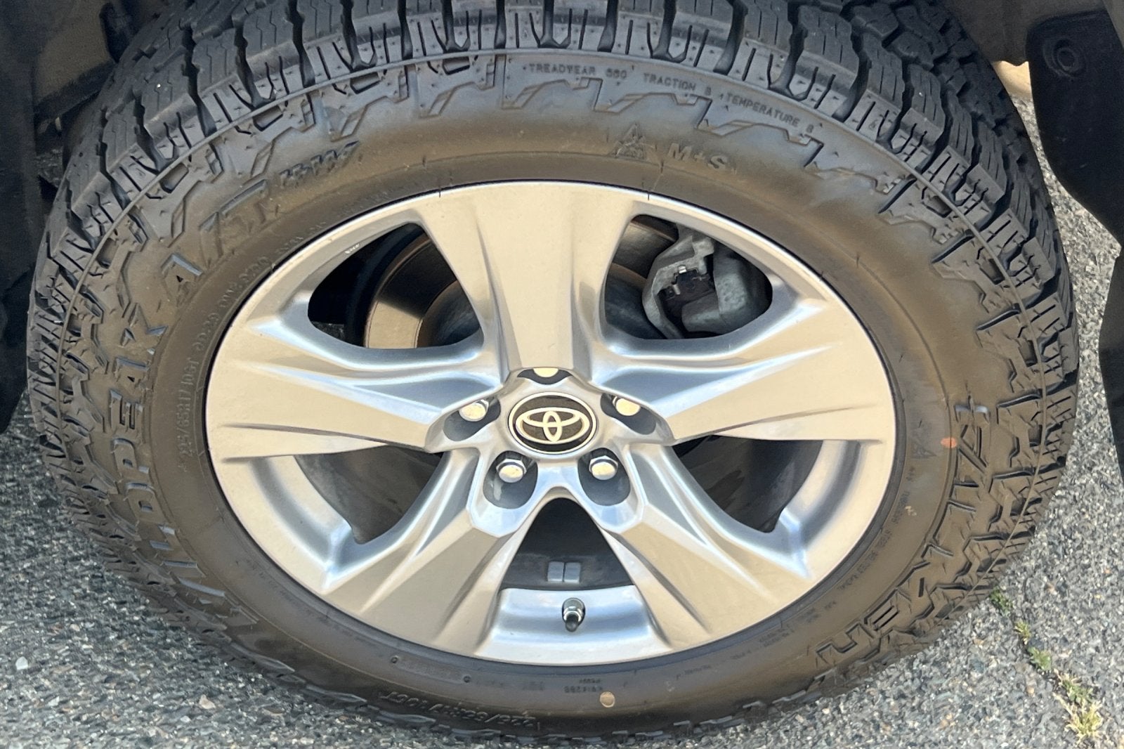 2022 Toyota RAV4 Hybrid LE