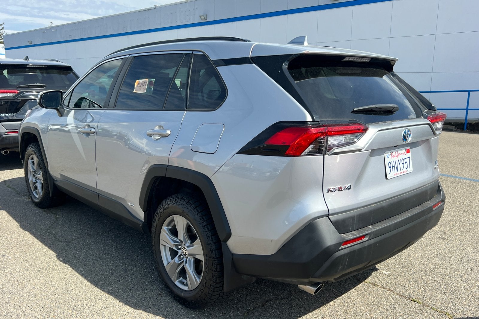 2022 Toyota RAV4 Hybrid LE