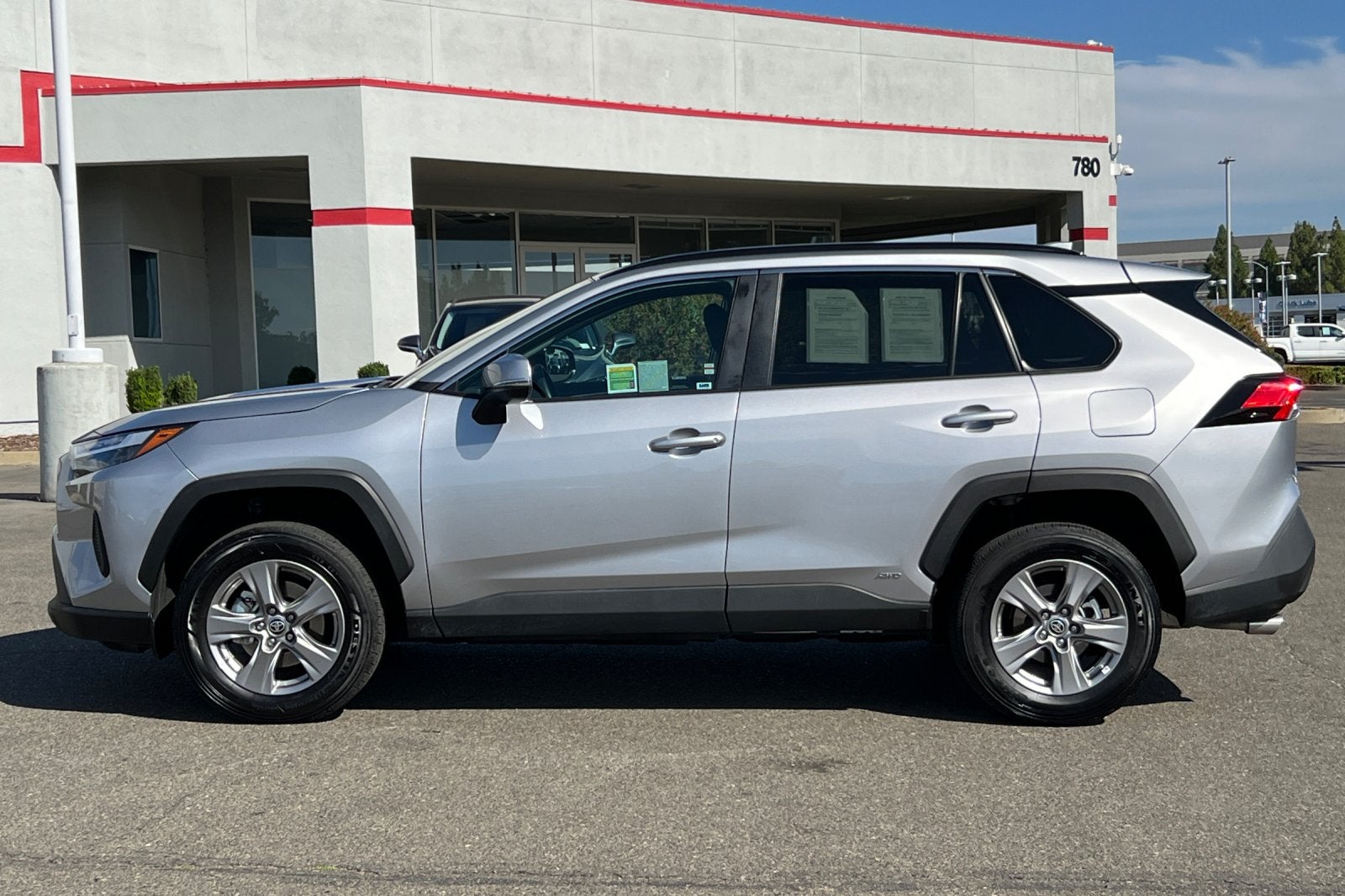 2024 Toyota RAV4 Hybrid LE