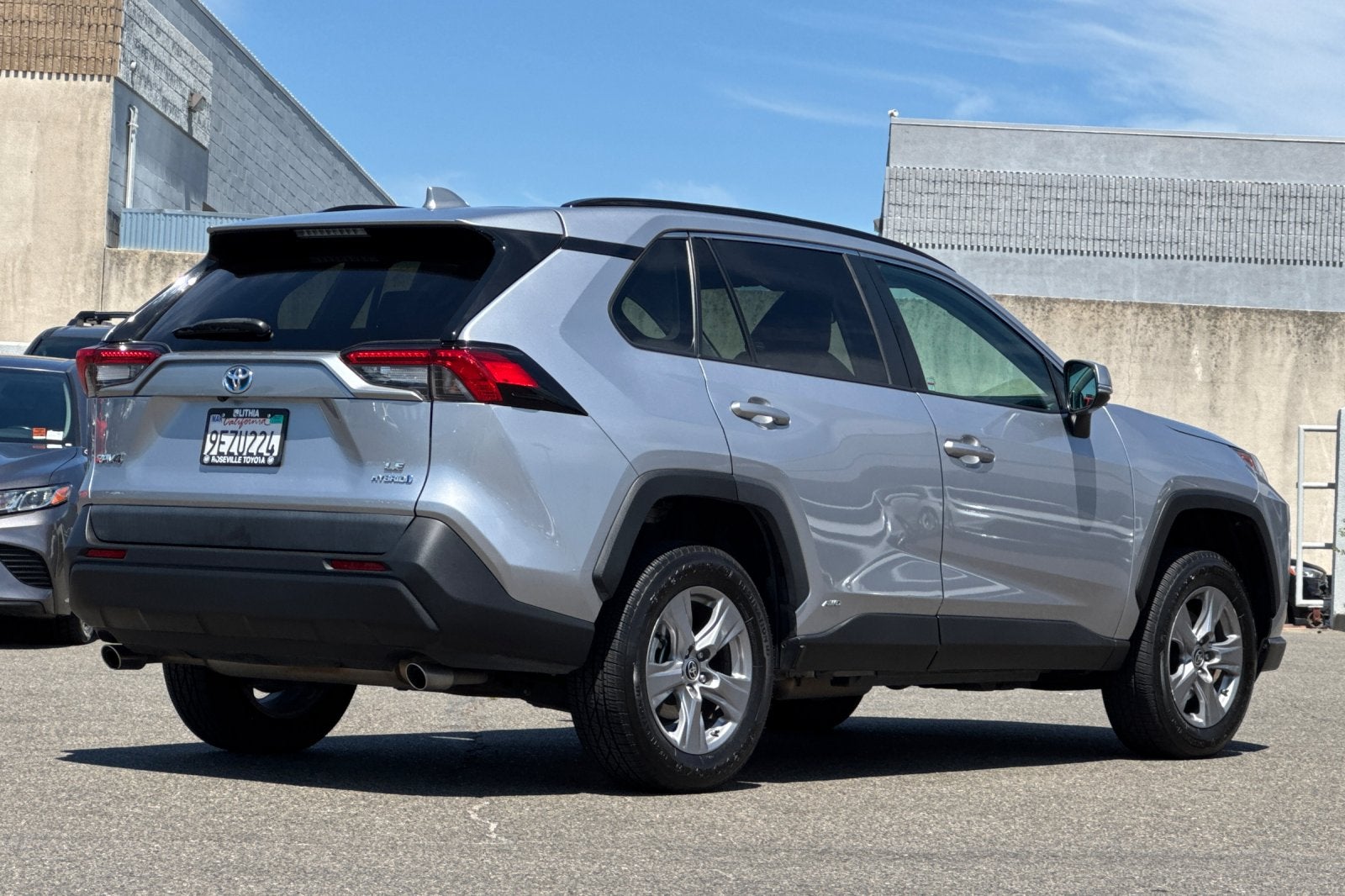 2023 Toyota RAV4 Hybrid LE