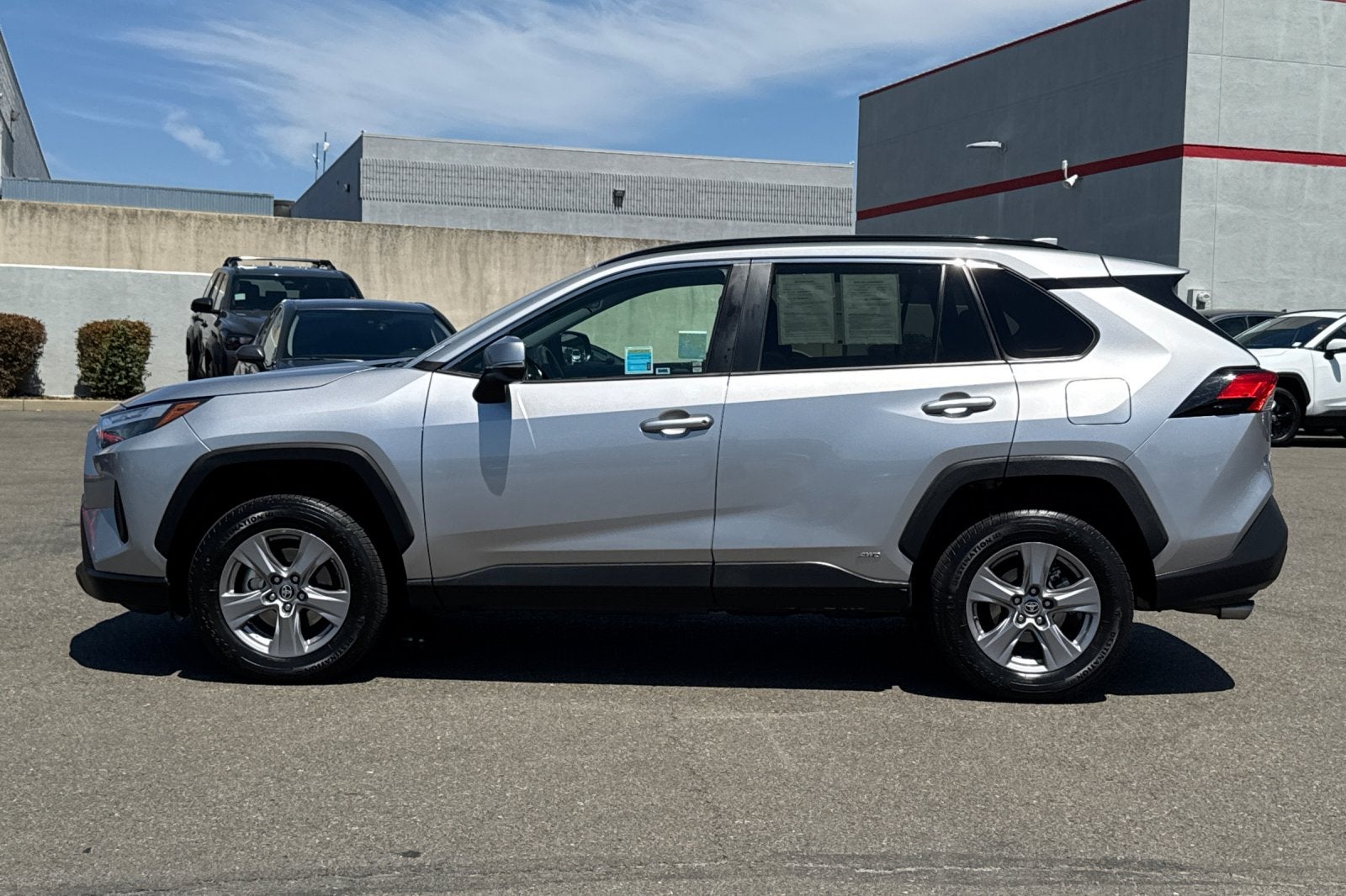 2023 Toyota RAV4 Hybrid LE