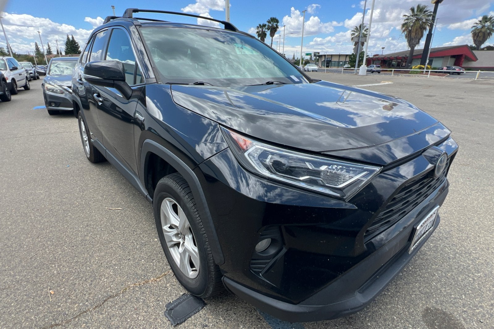 2021 Toyota RAV4 Hybrid XLE