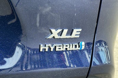 2022 Toyota RAV4 Hybrid XLE