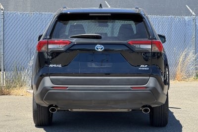 2022 Toyota RAV4 Hybrid XLE
