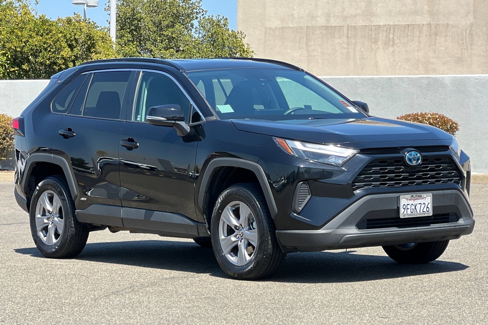 2023 Toyota RAV4 Hybrid XLE