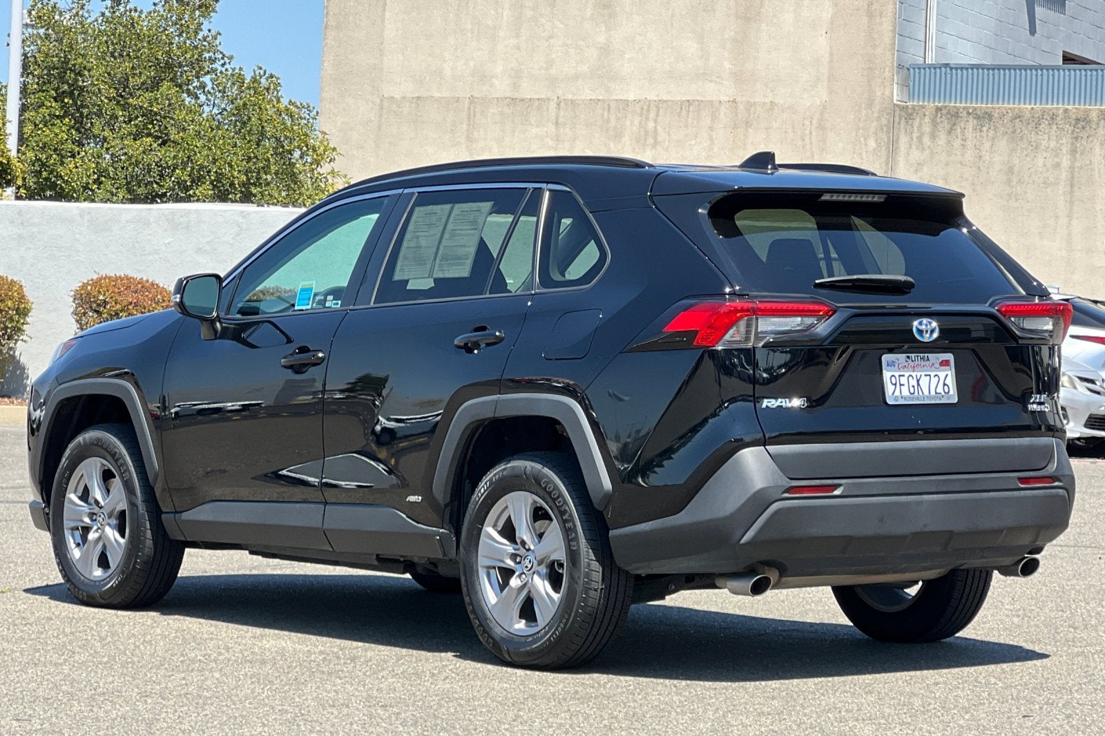 2023 Toyota RAV4 Hybrid XLE