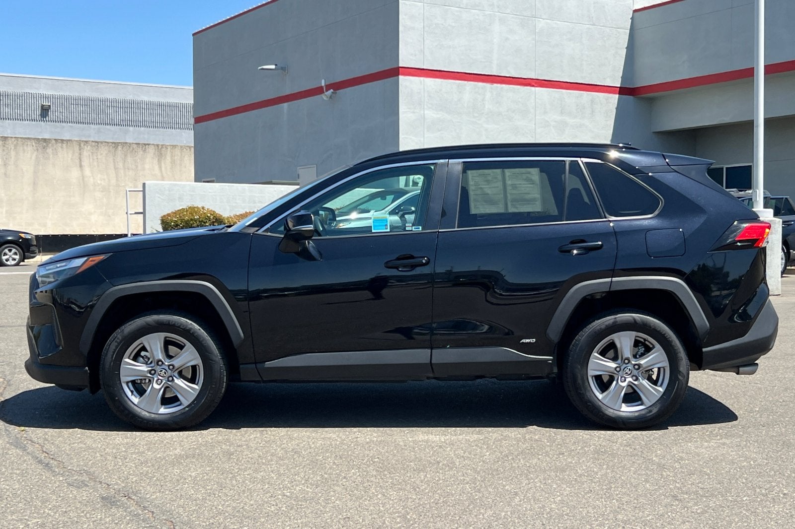 2023 Toyota RAV4 Hybrid XLE