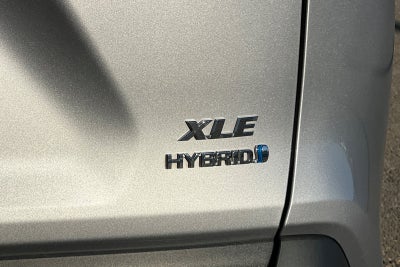 2022 Toyota RAV4 Hybrid XLE
