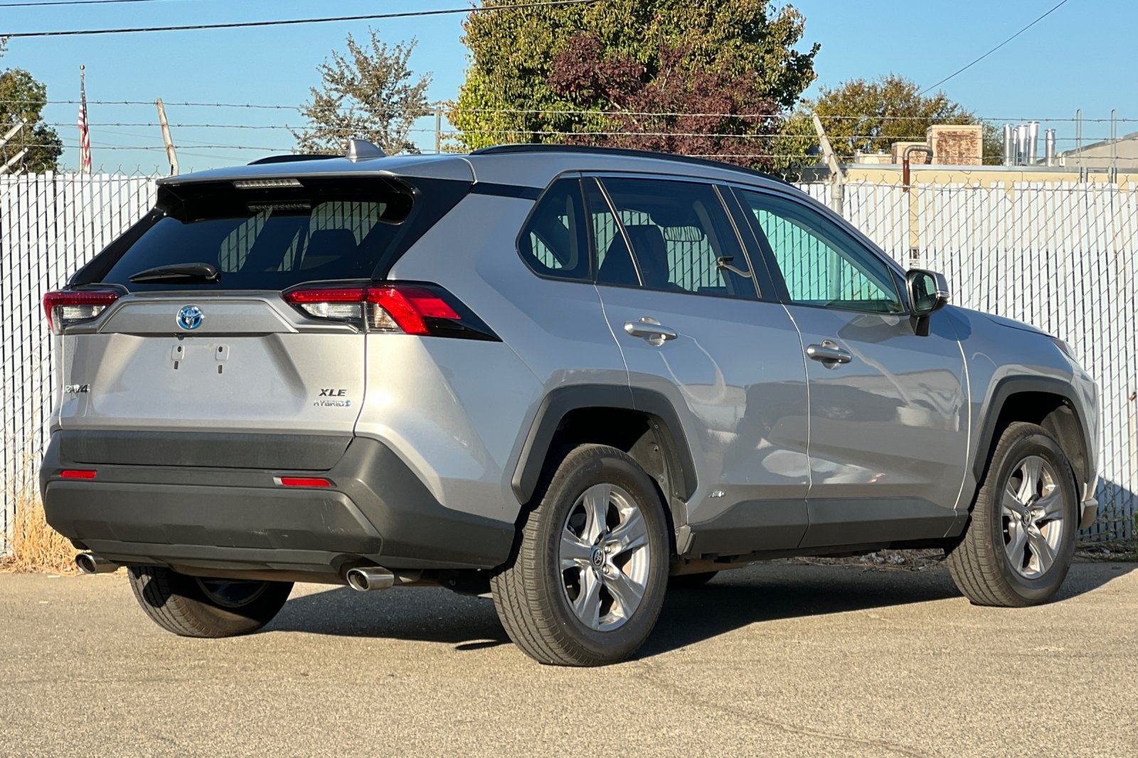 2022 Toyota RAV4 Hybrid XLE
