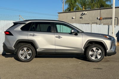 2022 Toyota RAV4 Hybrid XLE